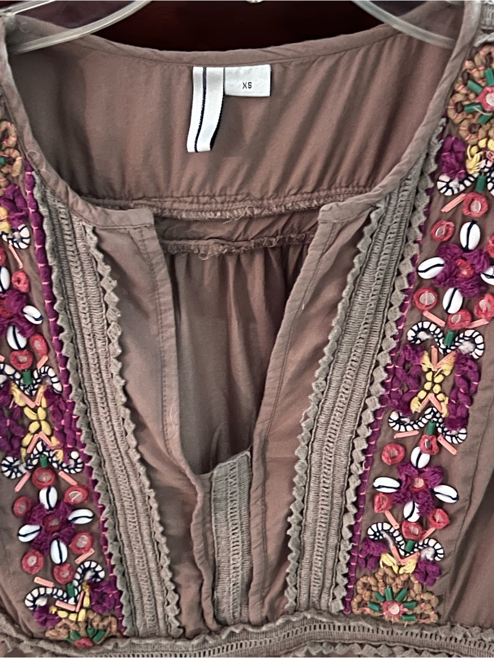 Boho Embroidered Peasant Top in Taupe XS Fits like a small - Picture 3 of 6